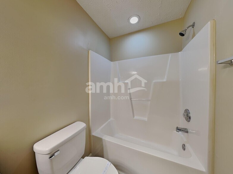 Building Photo - 6907 Havenwood Dr