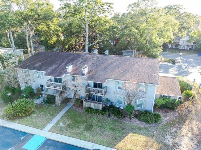 Building Photo - 1402 Camp Rd