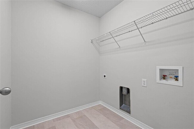Building Photo - 2074 Spring Grove W