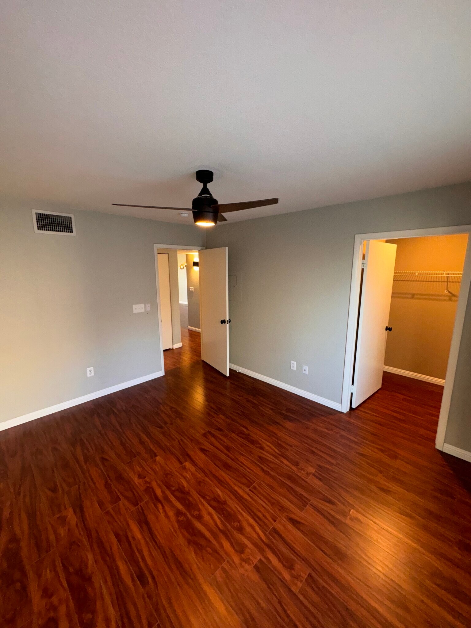 Building Photo - 1901 Desert Falls Ct