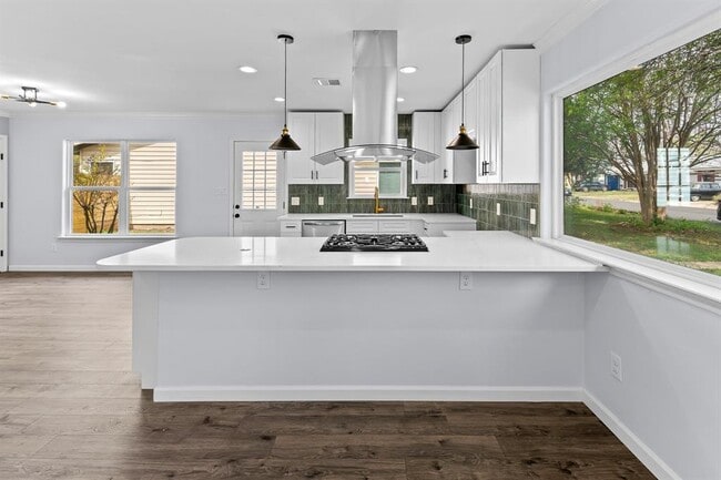 Building Photo - 1307 Yorkshire Dr