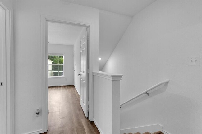 Building Photo - 350 Debus Dr