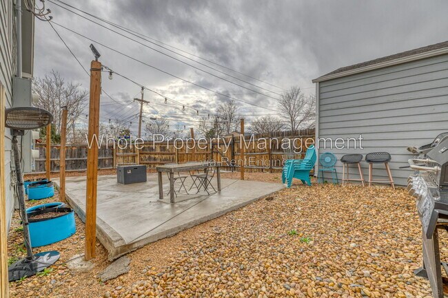Building Photo - 965 Wolff St