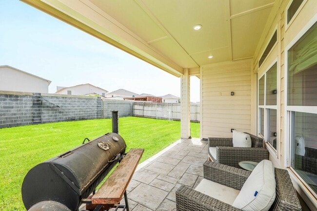 Building Photo - 1419 Calamian Dr