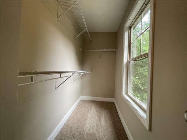 Building Photo - 5350 Tomahawk Terrace