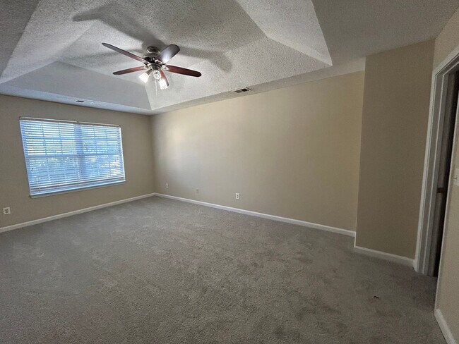 Building Photo - **MOVE IN WITH NO SECURITY DEPOSIT**8205 Autumn Greene Dr: Spacious 4 BR, 2.5 BA home only 2 mile...