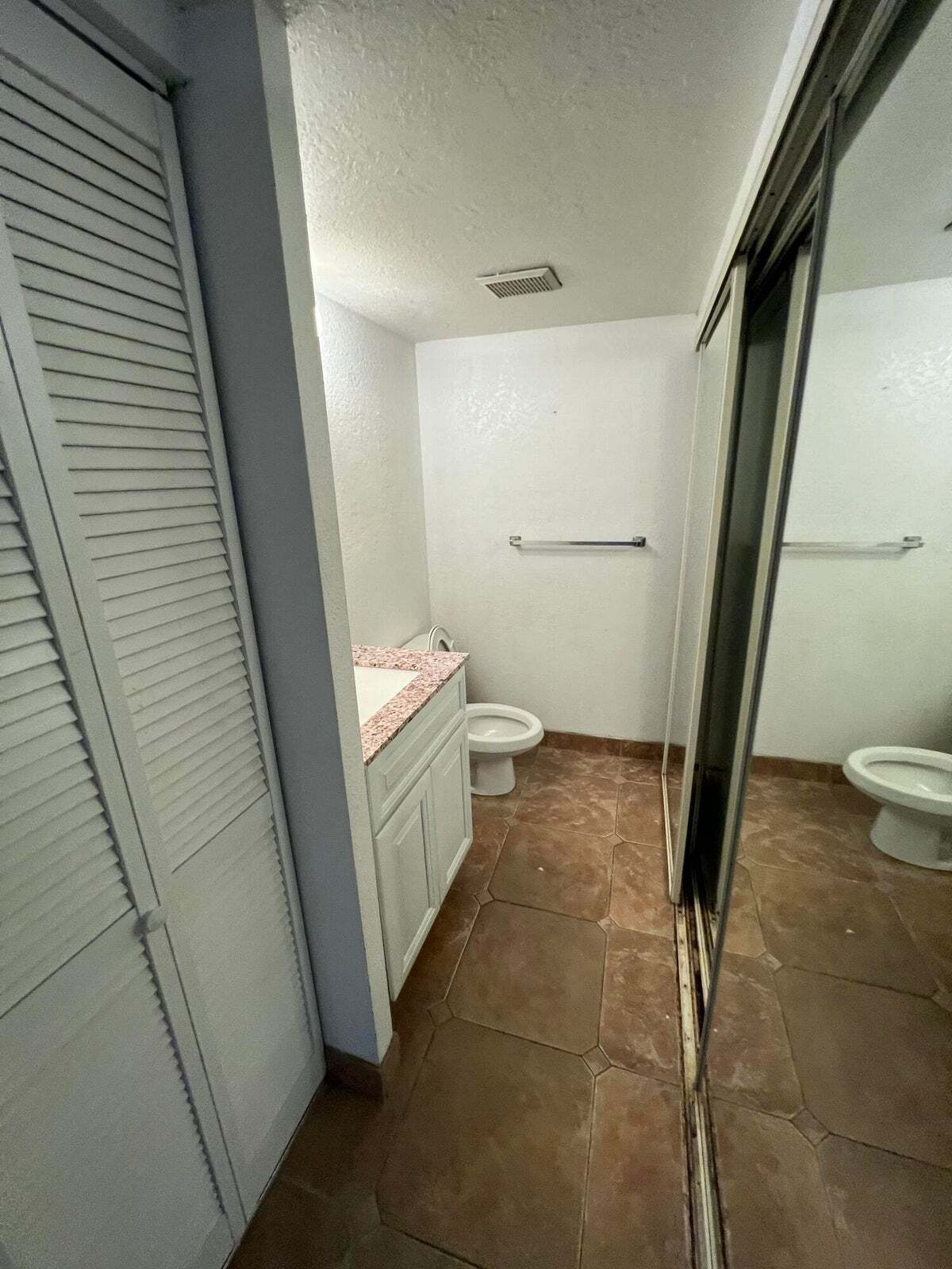 Building Photo - 3216 Spanish Wells Dr