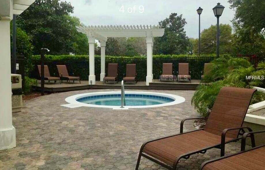 Building Photo - 737 Crest Pines Dr