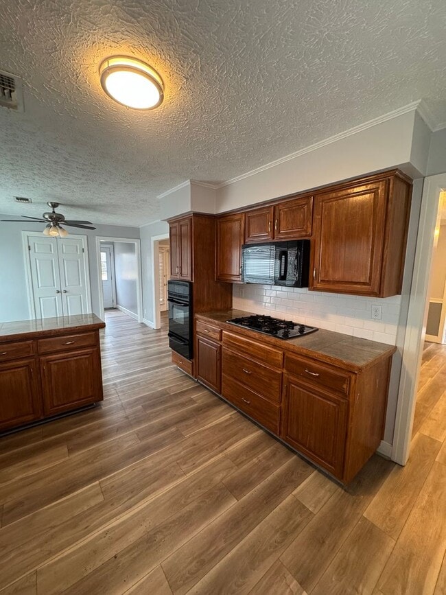 Building Photo - A Great Place to Call Home