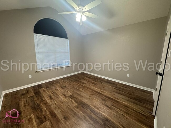 Building Photo - 848 Eagles Nest Dr