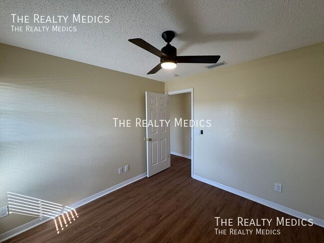 Building Photo - 20515 Macon Pkwy