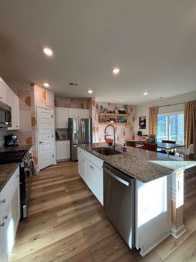 Building Photo - 523 Salty Pine Dr