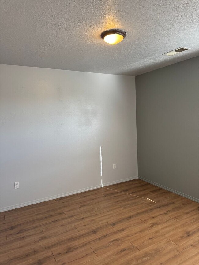 Building Photo - Move in special!!! Half off your first mon...
