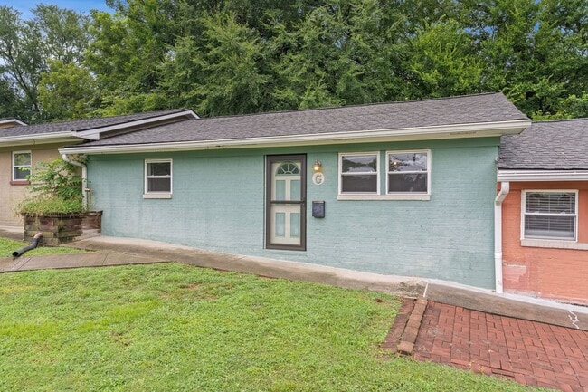 Primary Photo - Charming Two Bedroom Home