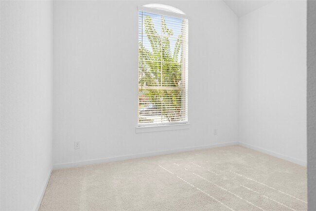 Building Photo - 17127 Crimson Crest Dr