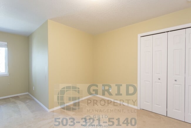 Building Photo - 1113 SE Alika Ave