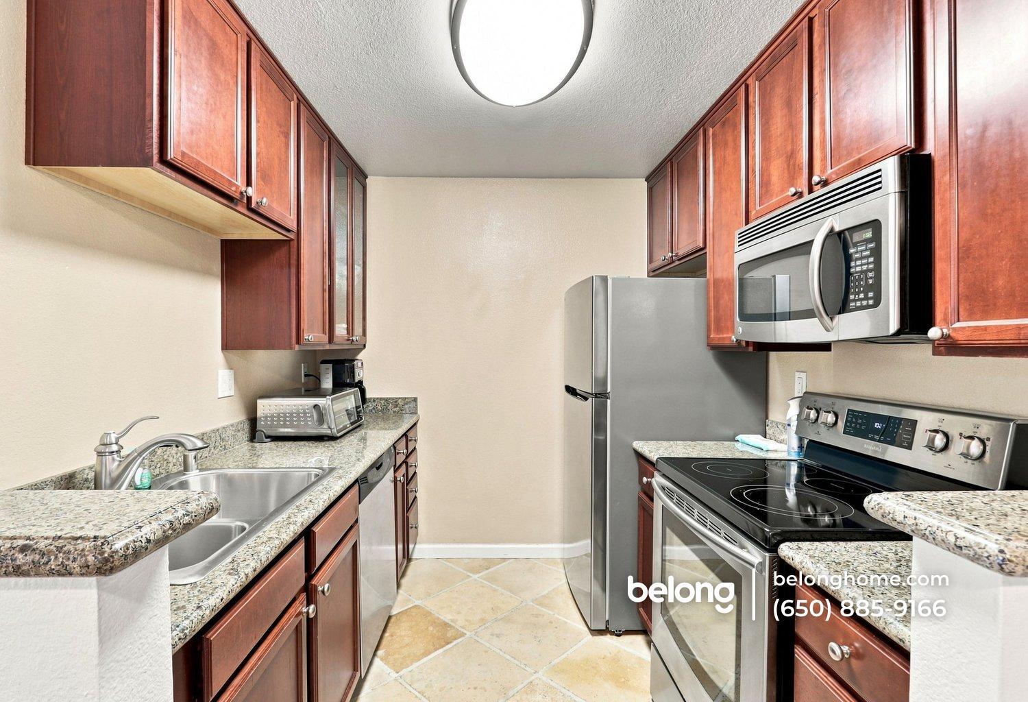 Building Photo - 894 Catkin Ct