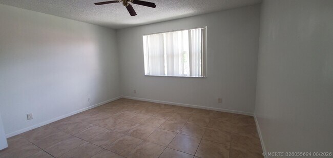 Building Photo - 8851 Wiles Rd
