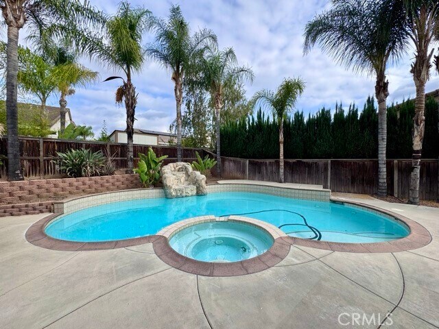 Building Photo - 36948 Silk Tree Ct