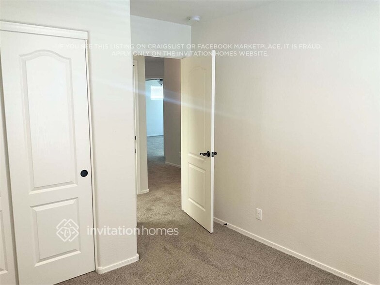 Building Photo - 13405 N 87th Dr