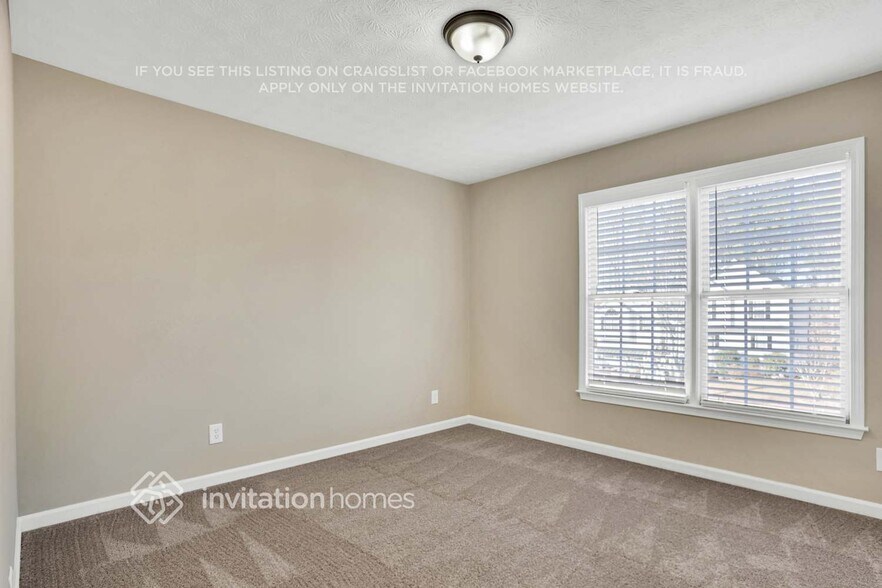 Building Photo - 222 Sable Trace Dr