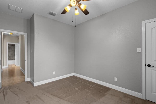 Building Photo - 229 Fritz Way