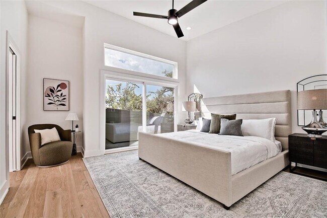 Building Photo - 212 NW 9th St