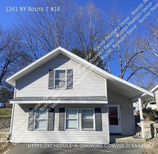 Primary Photo - Charming 2BD in Scenic Community