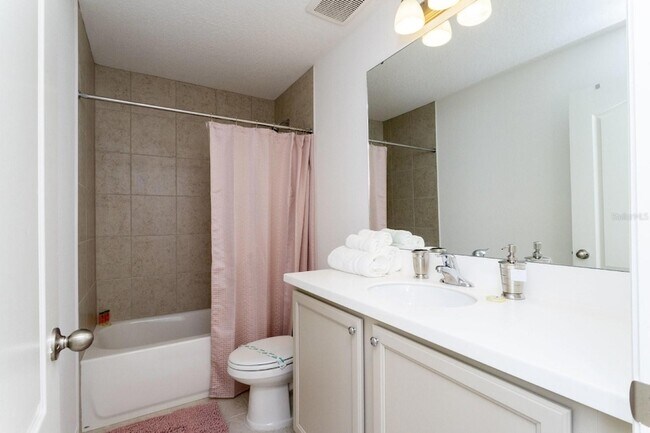 Building Photo - 624 Benoi Dr