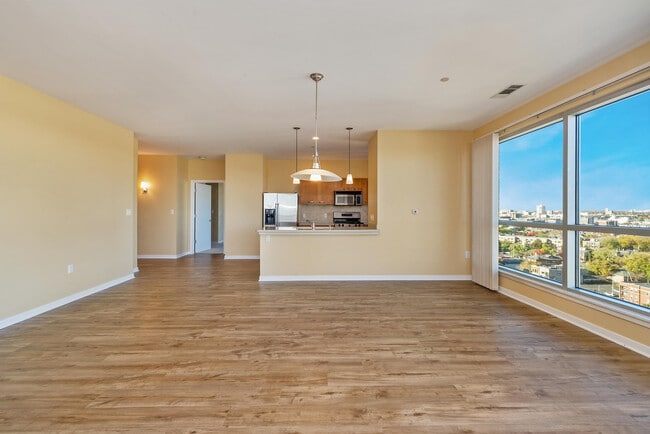 Building Photo - 1522 N Prospect Ave