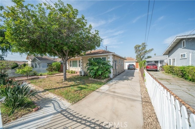 Building Photo - 517 N Soldano Ave