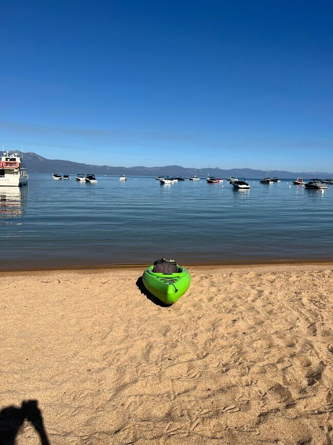 Building Photo - Fully Furnished Breathtaking Lake Views