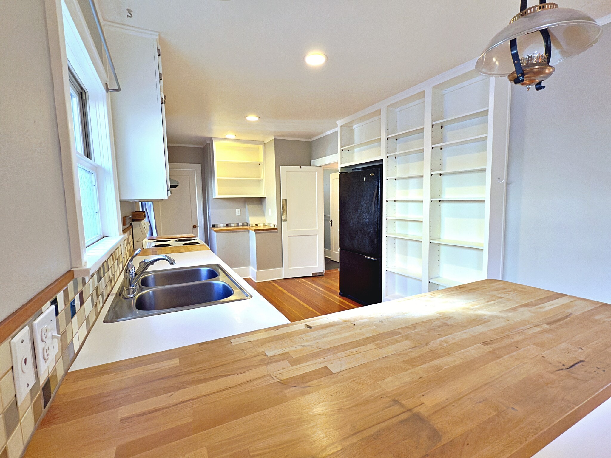 Building Photo - 2534 SE 31st Ave