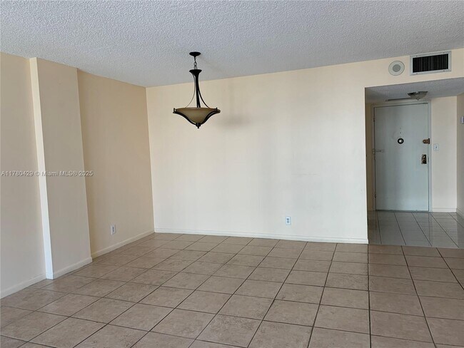 Building Photo - 3800 S Ocean Dr