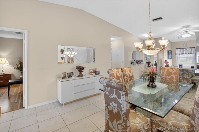 Building Photo - 8697 Sunbird Pl