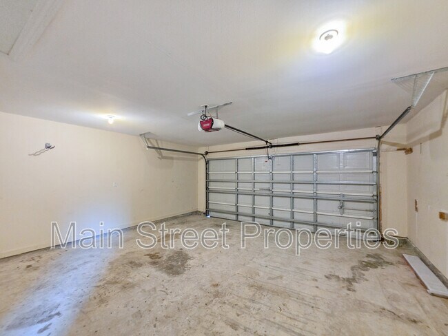 Building Photo - 1057 Freeboard Blvd