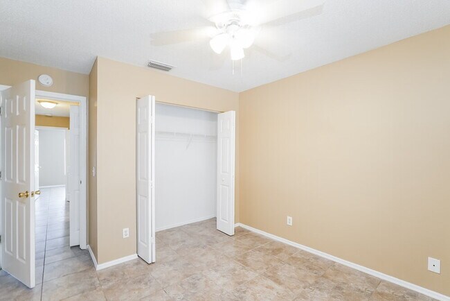 Building Photo - 6311 7th St Ct E