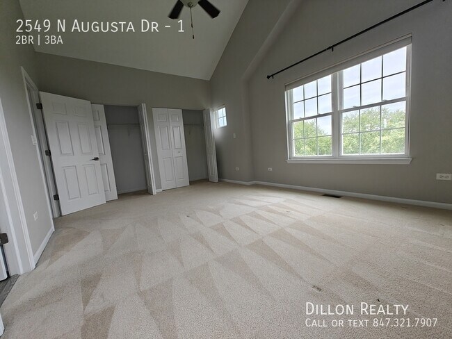 Building Photo - 2549 N Augusta Dr
