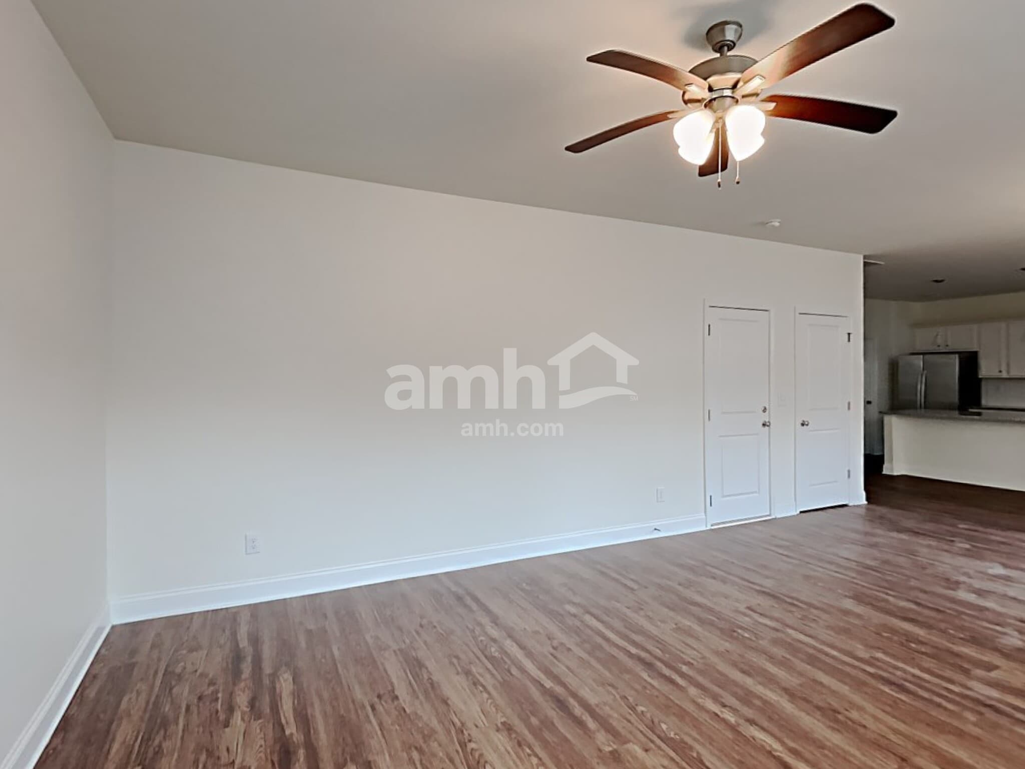 Building Photo - 600 Lk Vis Ct