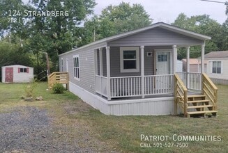 Building Photo - 124 Strandberg-