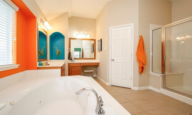 Building Photo - 8206 Sierra Dawn Dr