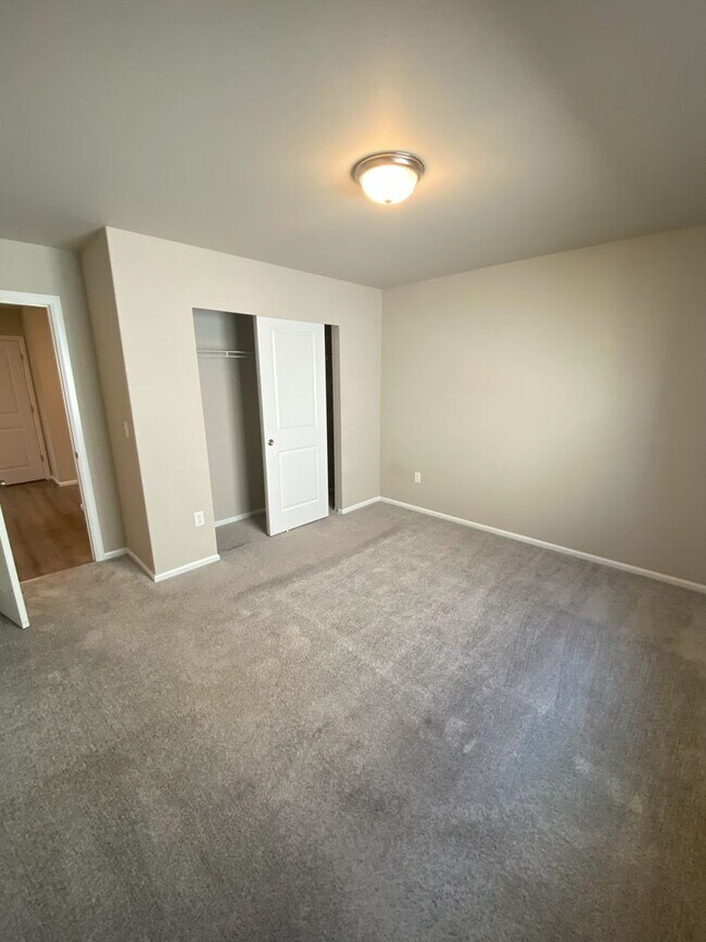 Building Photo - Spacious, modern 5-bed, 2.75-bath in sought-after Daisy Crossing Community in Sultan