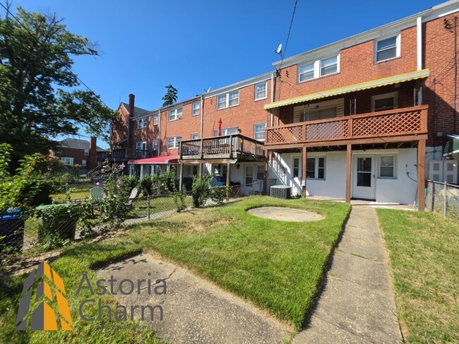 Building Photo - 1609 Northbourne Rd