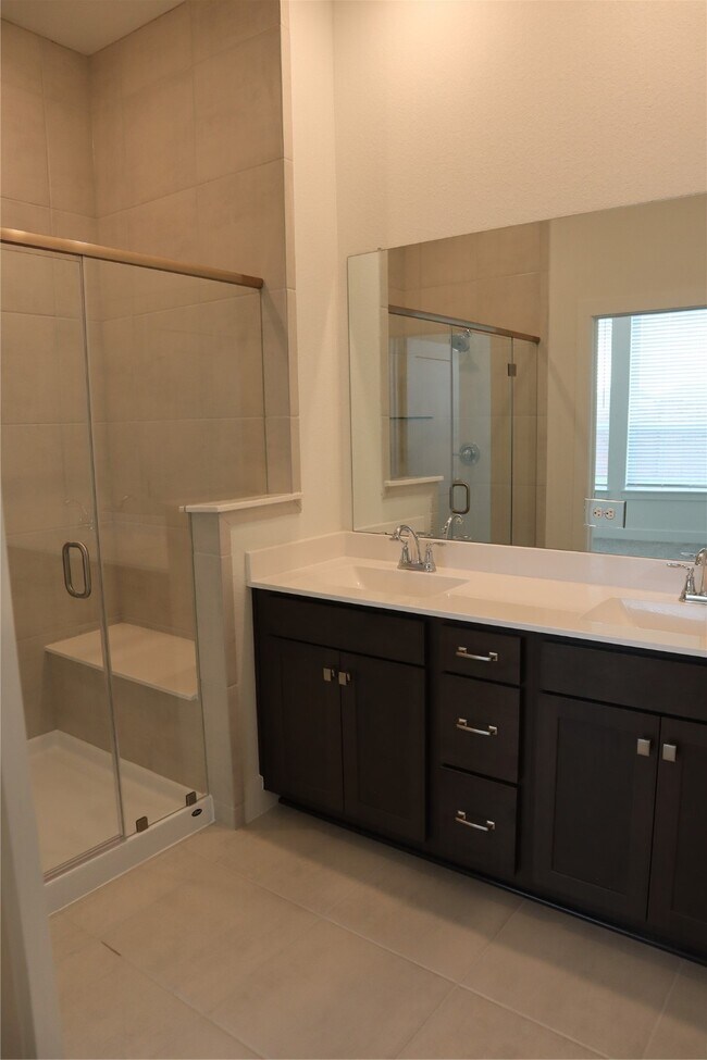 Building Photo - 21114 Garden Palm Dr
