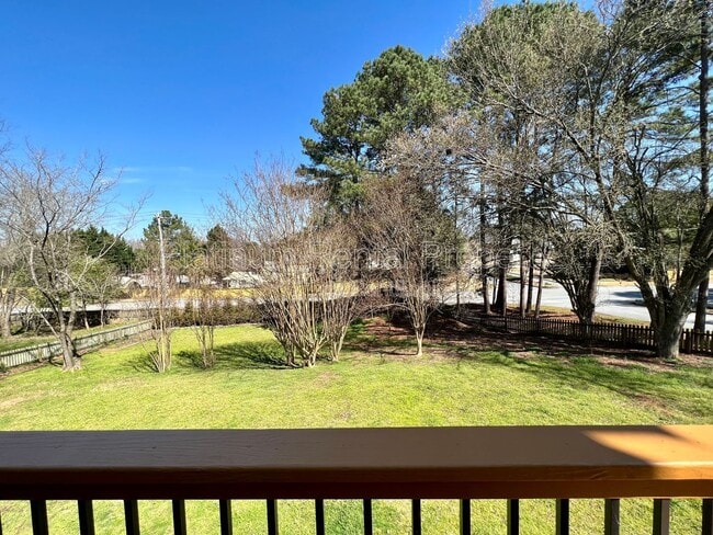 Building Photo - 3707 Rogers Cove