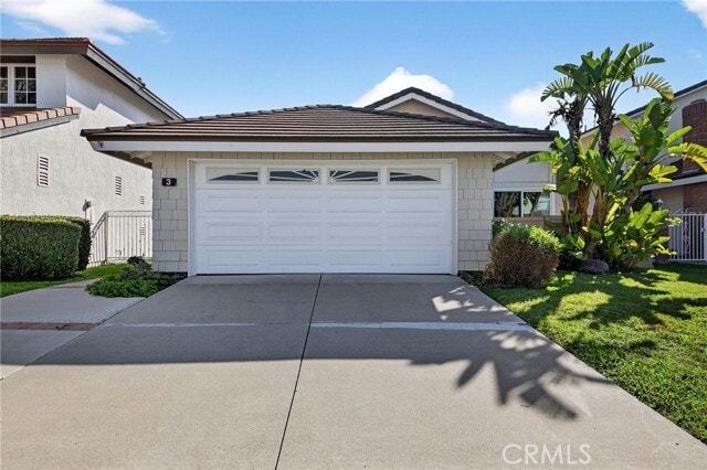 Building Photo - 3 Silver Fir