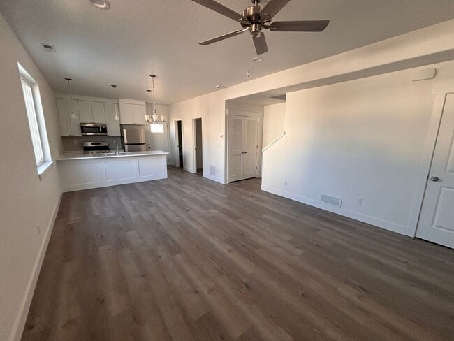 Building Photo - 1543 Tyram Grv