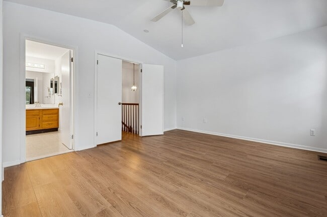 Building Photo - 67 Bentley Ct