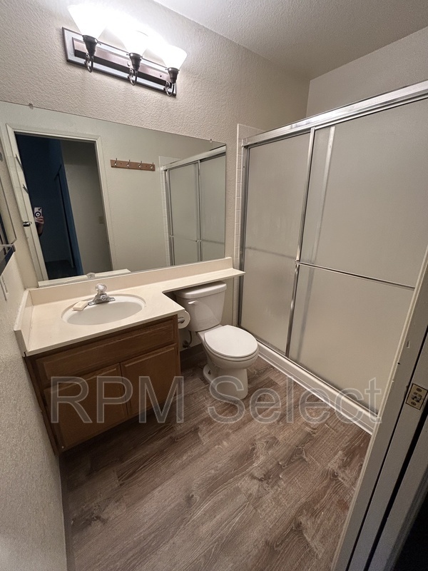 Building Photo - 652 Catalina Ct