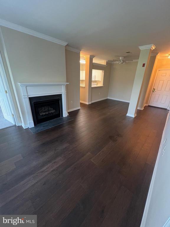 Building Photo - 4561 Strutfield Ln